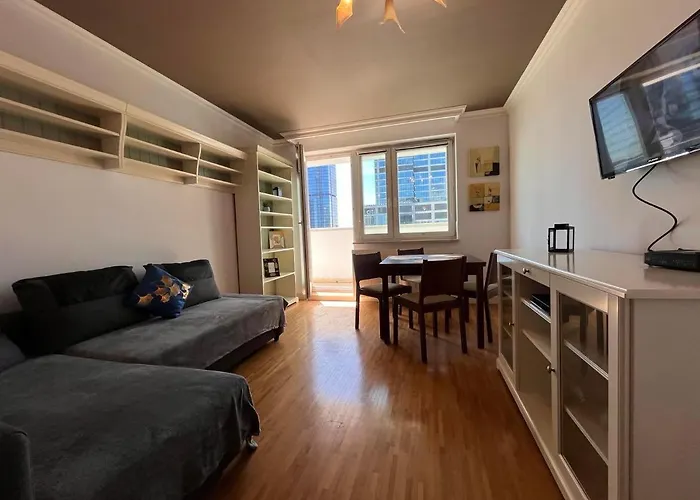 Apartament W Centrum Warszawy Z Darmowym Parkingiem
